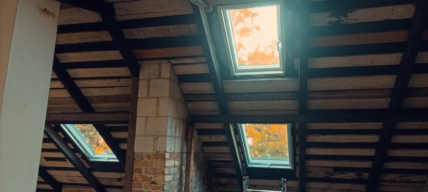 Profesjonalny montaż okien dachowych Fakro w województwie podlaskim