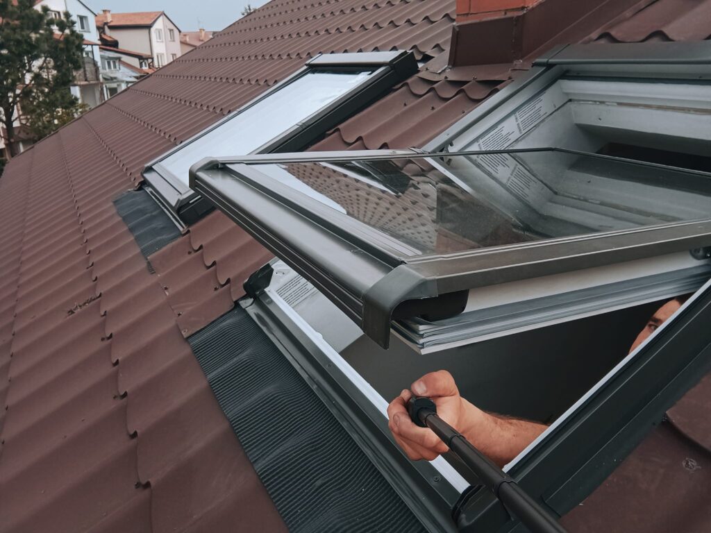Roofie Service - montaż okien dachowych